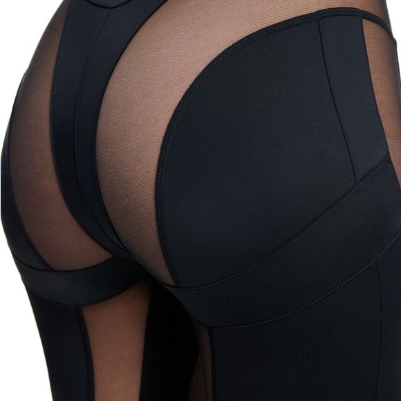 Mesh-paneled Stirrup Leggings - Picture 6 of 10